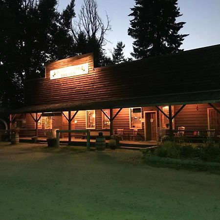 Hôtel Wells Gray Guest Ranch à Clearwater Extérieur photo