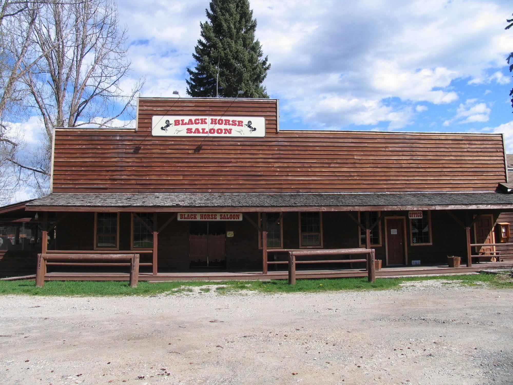 Hôtel Wells Gray Guest Ranch à Clearwater Extérieur photo