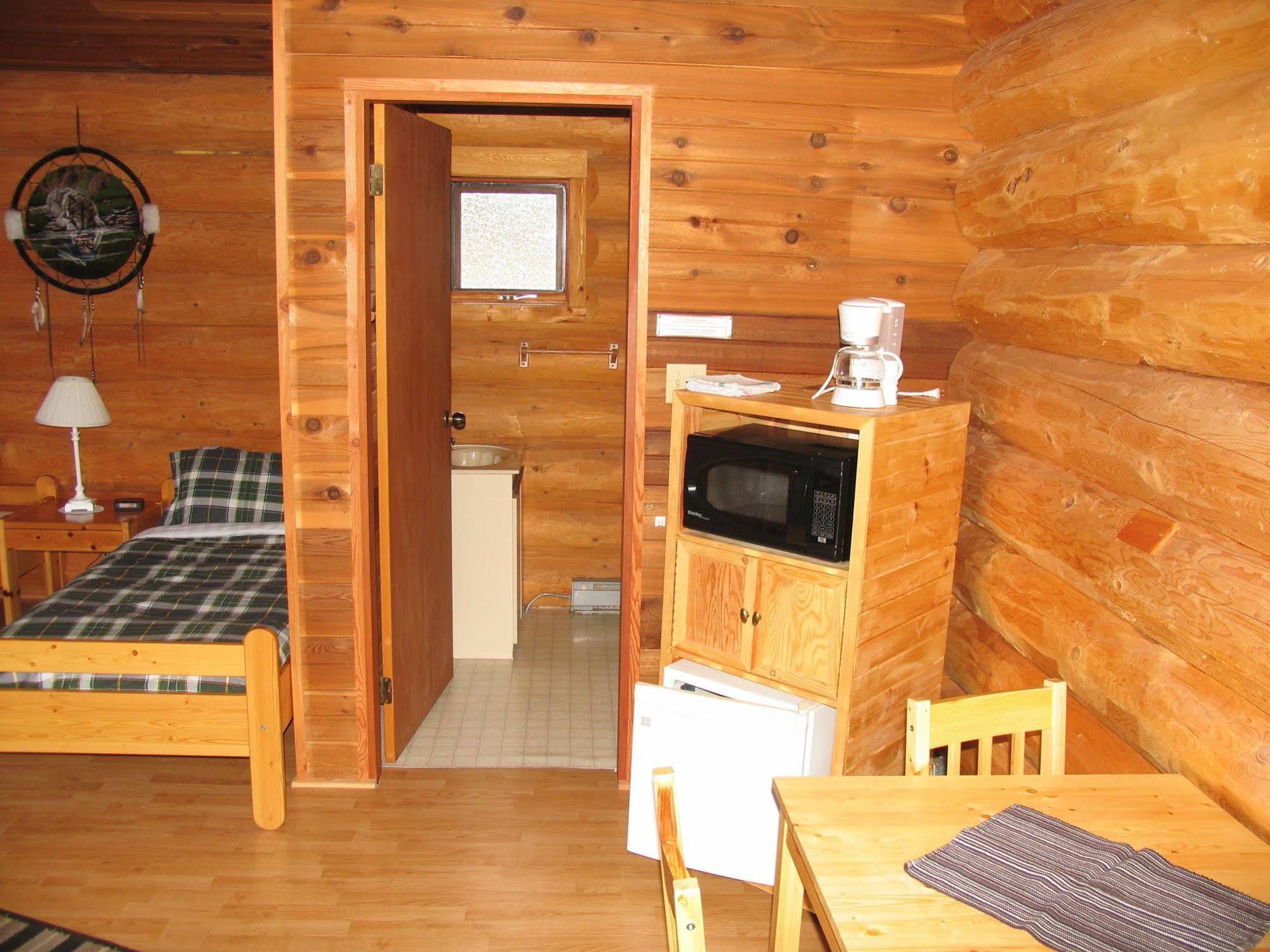 Hôtel Wells Gray Guest Ranch à Clearwater Extérieur photo